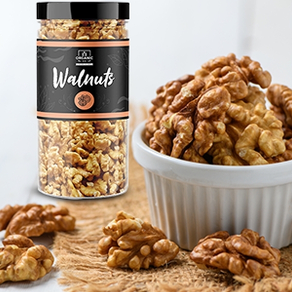 Walnuts akhrot giri